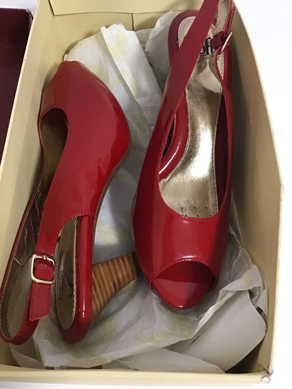 Sofft Red Patent Slingback Peep-Toe Heels with Stacked Heel